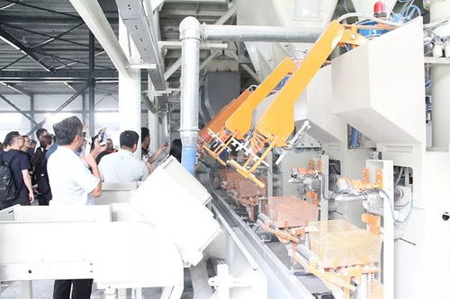 參觀共享工廠暨觀摩輕質(zhì)石膏砂漿的機(jī)械化施工