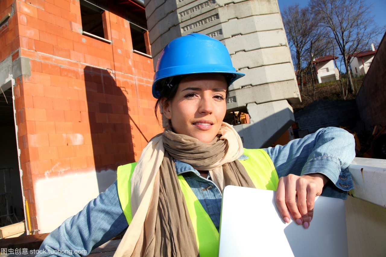 數碼產品,平板電腦,監工,科技,董事長,無線電技術,青少年,青年人,美,使用,全套裝備,管理人,職工,買房,全套服裝,勞動者,美麗,主任,購房,裝備,操縱,女人,工程,商務人士,導演,地產,房子,屋子,工作者,數碼,房地產,建筑師,建設,年青人,開工,數字的,樓市,技術,工人,房產,工地,房屋,控制,漂亮,牽引,現代